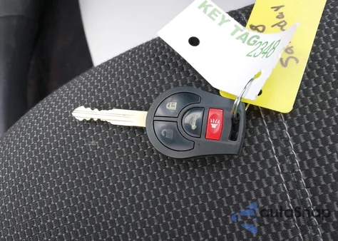 2018 Nissan Sentra S из США, поврежденный, VIN 3N1AB7AP2JY220186